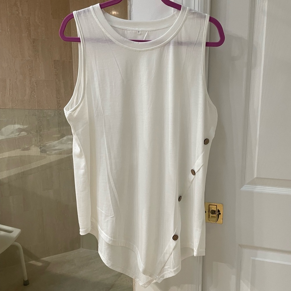 Sleeveless White shirt 2X